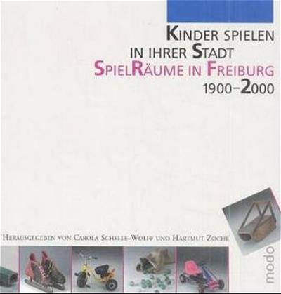Kinder spielen in ihrer Stadt 