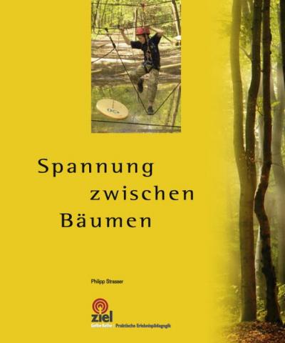 Spannung zwischen Bäumen 
